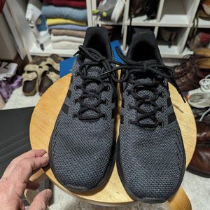 Adidas QUESTAR FLOW NXT RUNNING SHOES, Men's 10 Like new